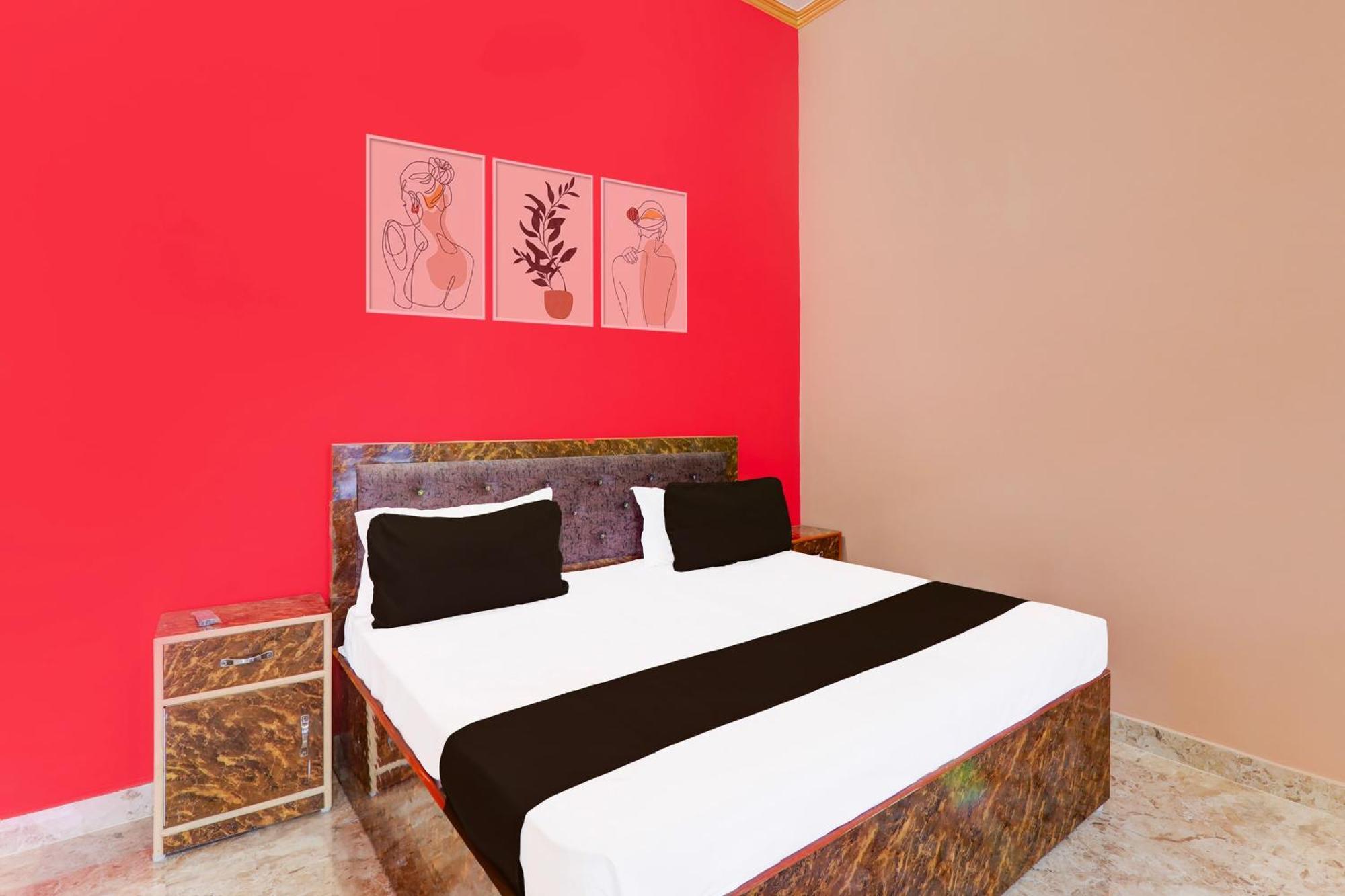 Hotel O Kashvi Hotel Sitapur  Экстерьер фото