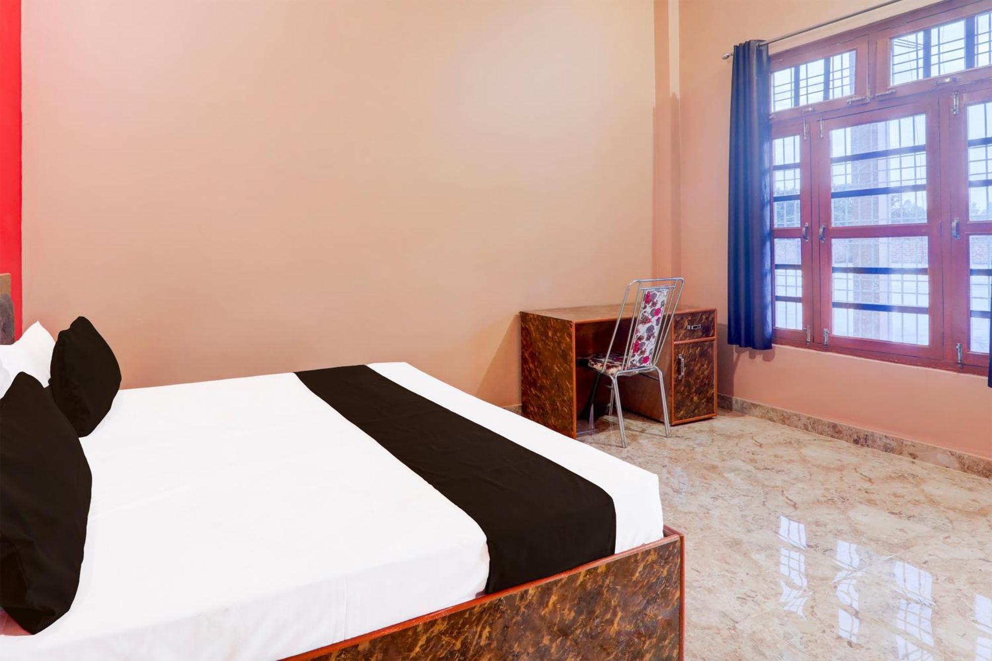 Hotel O Kashvi Hotel Sitapur  Экстерьер фото