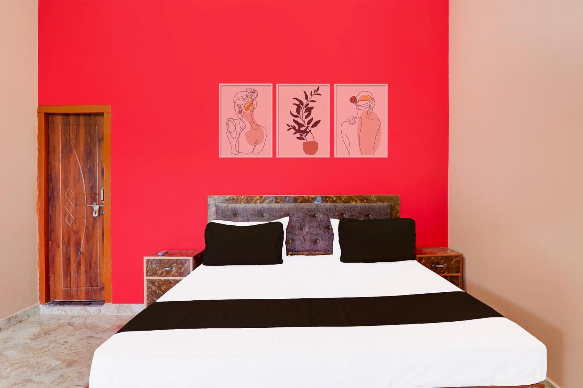 Hotel O Kashvi Hotel Sitapur  Экстерьер фото