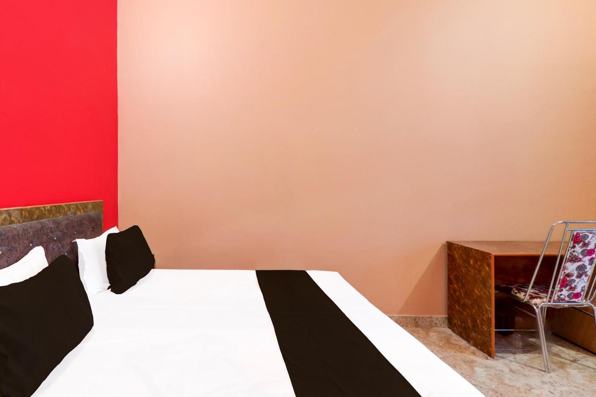 Hotel O Kashvi Hotel Sitapur  Экстерьер фото