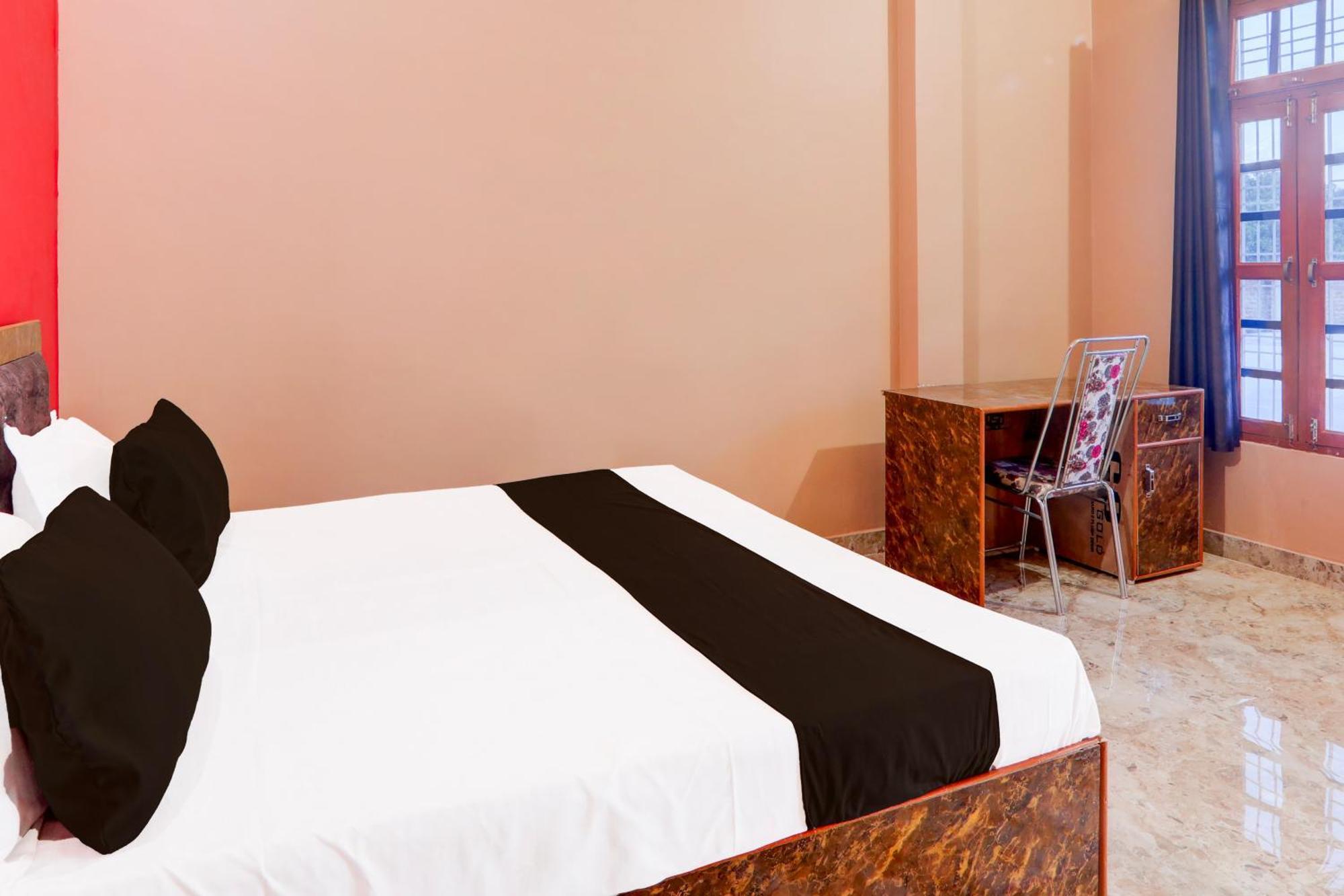 Hotel O Kashvi Hotel Sitapur  Экстерьер фото