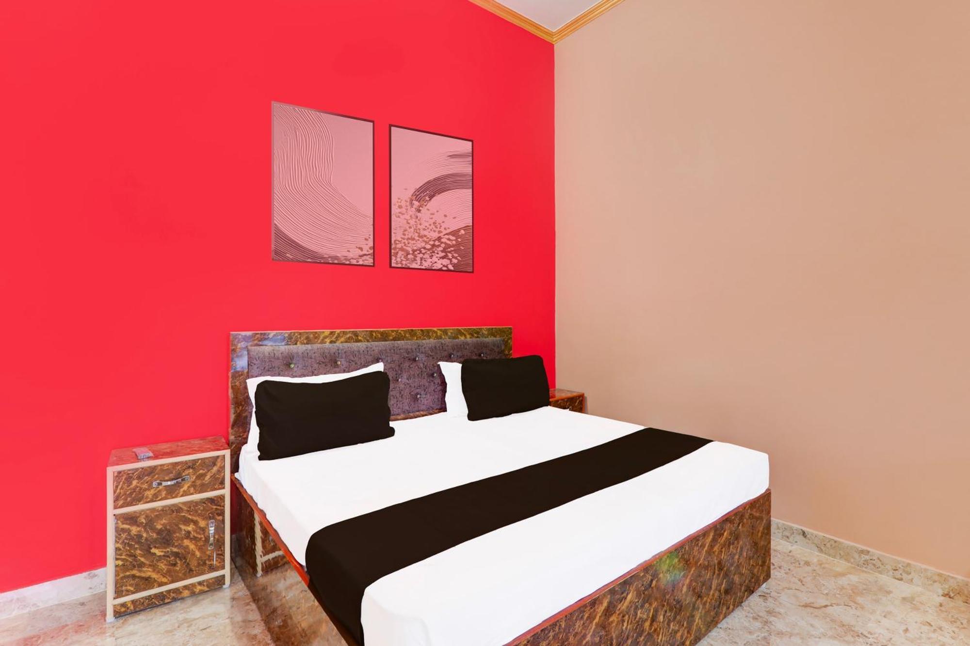 Hotel O Kashvi Hotel Sitapur  Экстерьер фото