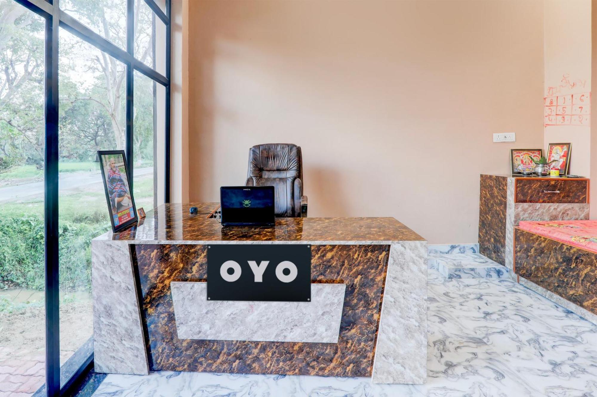 Hotel O Kashvi Hotel Sitapur  Экстерьер фото