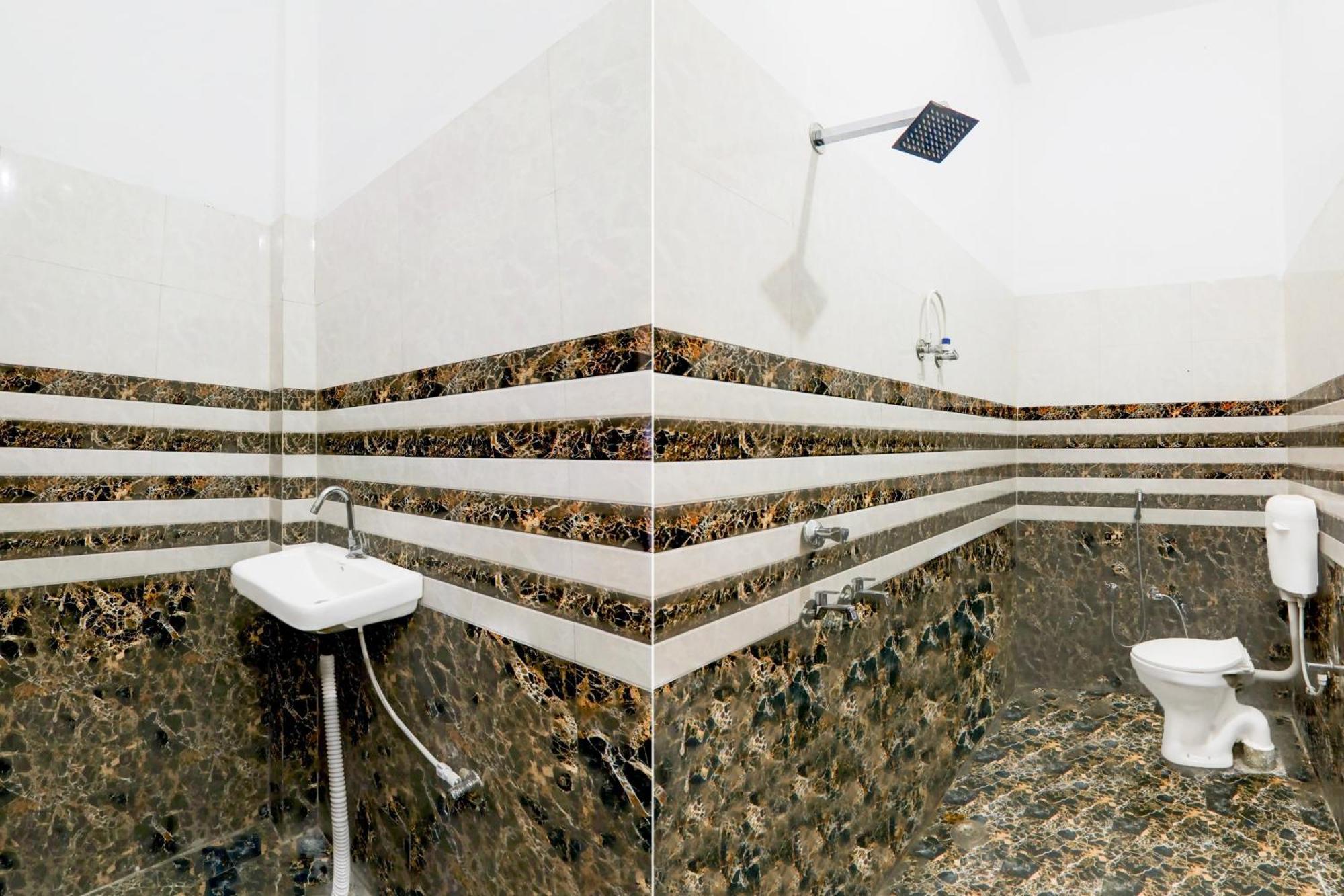 Hotel O Kashvi Hotel Sitapur  Экстерьер фото